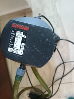 Prodám akvárium včetně hory, filtrace,teploměru,vzduchovani - 8