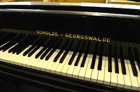 Klavír SCHOLZE - GEORGSWALDE - délka 140 cm. - 8