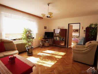 Vícegenerační Rd 3garáže chata bazén pergola zahrada - 8