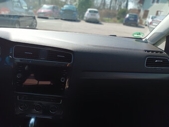 VW Golf 1.6 TDi 85kW BMT variant DSG -automat - 8