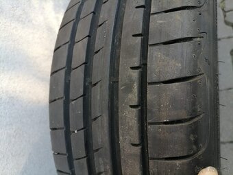 Prodám sadu letních kol R18 5x100 originál škoda Scala - 8