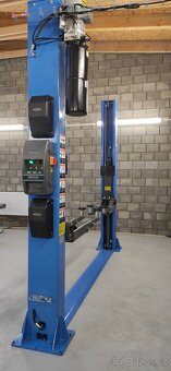 Dvousloupový elektrohydraulický zvedák 3.500-7.500 kg - 8