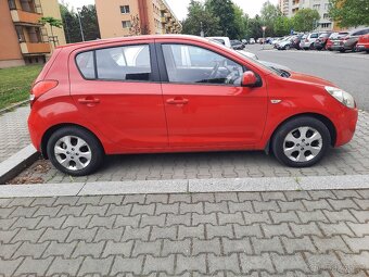 Prodám Hyundai i20 - 8