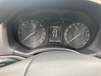 Škoda Octavia 1,9 TDI Elegance - 8