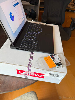 Lenovo Legion Pro 7 16IRX9H Eclipse Black - 8