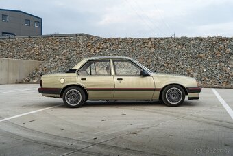 Opel Ascona C - 8