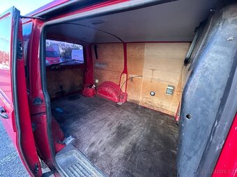 Vw Transporter 1.9 TDI T5 - 8