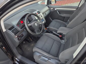 Dobrý den nabízím k prodeji krásný rodiny vůz Volkswagen Tou - 8
