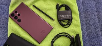 Zanovni Samsung S22 Ultra s dobijecim pouzdrem 5000Mah - 8