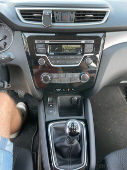 Nissan Qashqai 1.3 DIG-T ,64.000 km, serv. kniha - 8