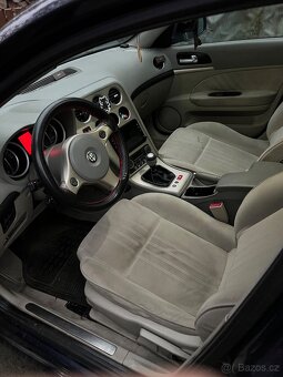 Alfa romeo 159 - 8