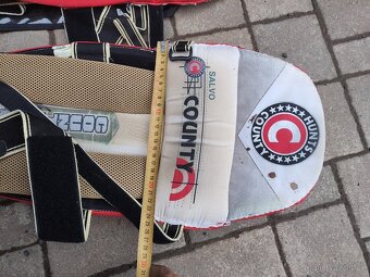 Hokejové chrániče - 8