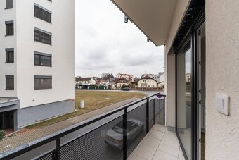 Pronájem bytu 1+kk 34 m² - 8