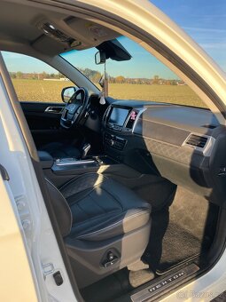 SsangYong Rexton - 8