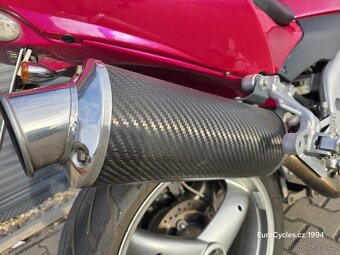 Triumph Speed triple 955i - 8