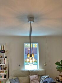 Moderní závěsný lustr s 3 žárovkami a Muuto základnou - 8