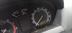 Škoda Fabia 1.4 - veškeré díly z vozu - 8