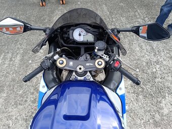 Suzuki gsxr 1000 K1 Top stav - 8