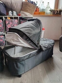 Kočárek s vajíčkem - 8