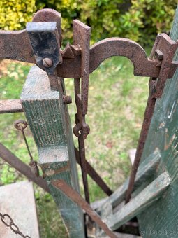 Váha decimálka včetně závaží - 8