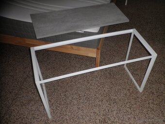 Stůl s kombinací malých stolků - 8