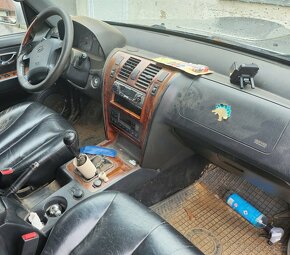 HYUNDAI TERACAN 2,9 D 110KW. ROK 2002-2003 - 8