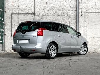 Peugeot 5008 - 8