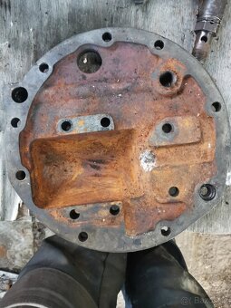 spodní víko hydrauliky zetor 4011 - 8