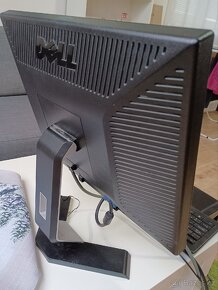 PC HP Intel i7 s Windows 7 a Monitorem - 8