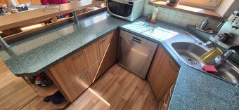 Kuchyňská linka včetně spotřebičů - 8