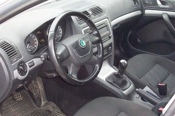 Prodám škoda octávia combi facelift 1.6 tdi 77kw - 8