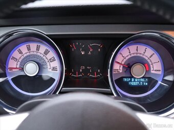 Ford Mustang 4,6 V8 224kW Automat Kůže (2010) - 8