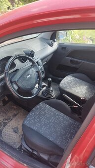 Ford fiesta 1.4 - 8