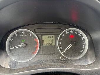 ŠKODA FABIA II 1.2HTP PO GO 102TIS KM,SUPER STAV - 8