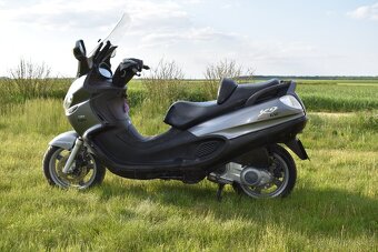 Piaggio X9 125 - 8