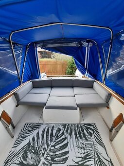 Motorová kajutová loď 7,5m - 8
