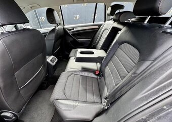 Volkswagen Golf manuál benzín 92 kw 2015 - 8