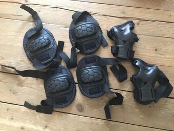 Kolečkové brusle TRULY + chrániče - 8