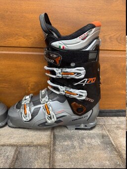 Sjezdové lyže Völkl + přeskáče a hůlky - 8