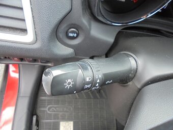 Mitsubishi ASX 1,6 Mivec, 1. majitel, dvě sady kol, r.v. 09/ - 8