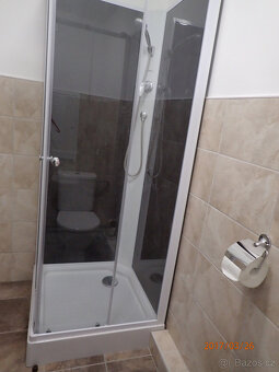 Pronájem kanc. prostor 18,6 m2 + kuch. + WC + Sprcha - 8
