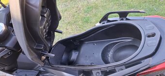 Yamaha Xmax 125 - 8