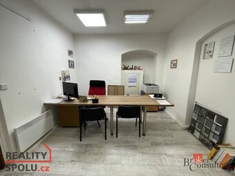 Pronájem, komerční/obchodní prostory, 30 m2, Pražská 6/17, 2 - 8