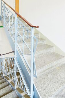Prodej bydlení, kde se snoubí městský život s přírodou - 8