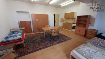 PRONÁJEM KOMERČNÍHO OBJEKTU VE VESELICI NA MORAVĚ - 8