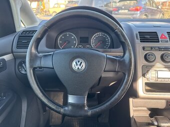 Volkswagen Touran 1.9 TDI DSG 77 kW BEZ KOROZE SERVISKA - 8