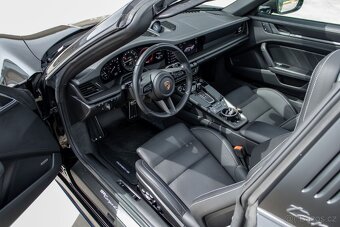 Porsche 911 Targa / 4/ GTS/ PDLS+ / InnoDrive/ Lift - 8