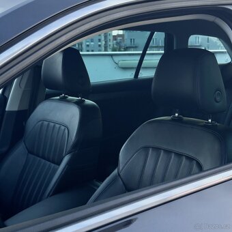 Škoda Superb Combi III 2.0 TDi 140kW/ VENT/LANE/KESSY/TAŽNÉ - 8