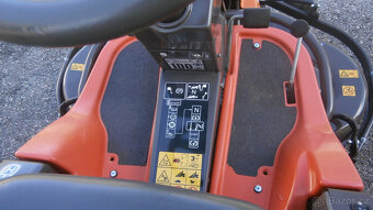 Husqvarna rider PR18 2WD - 8