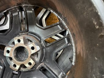 KOMPLETNÍ SADA ALU DISKŮ MERCEDES ML 9.5Jx20H2 ET 35 5X112 - 8
